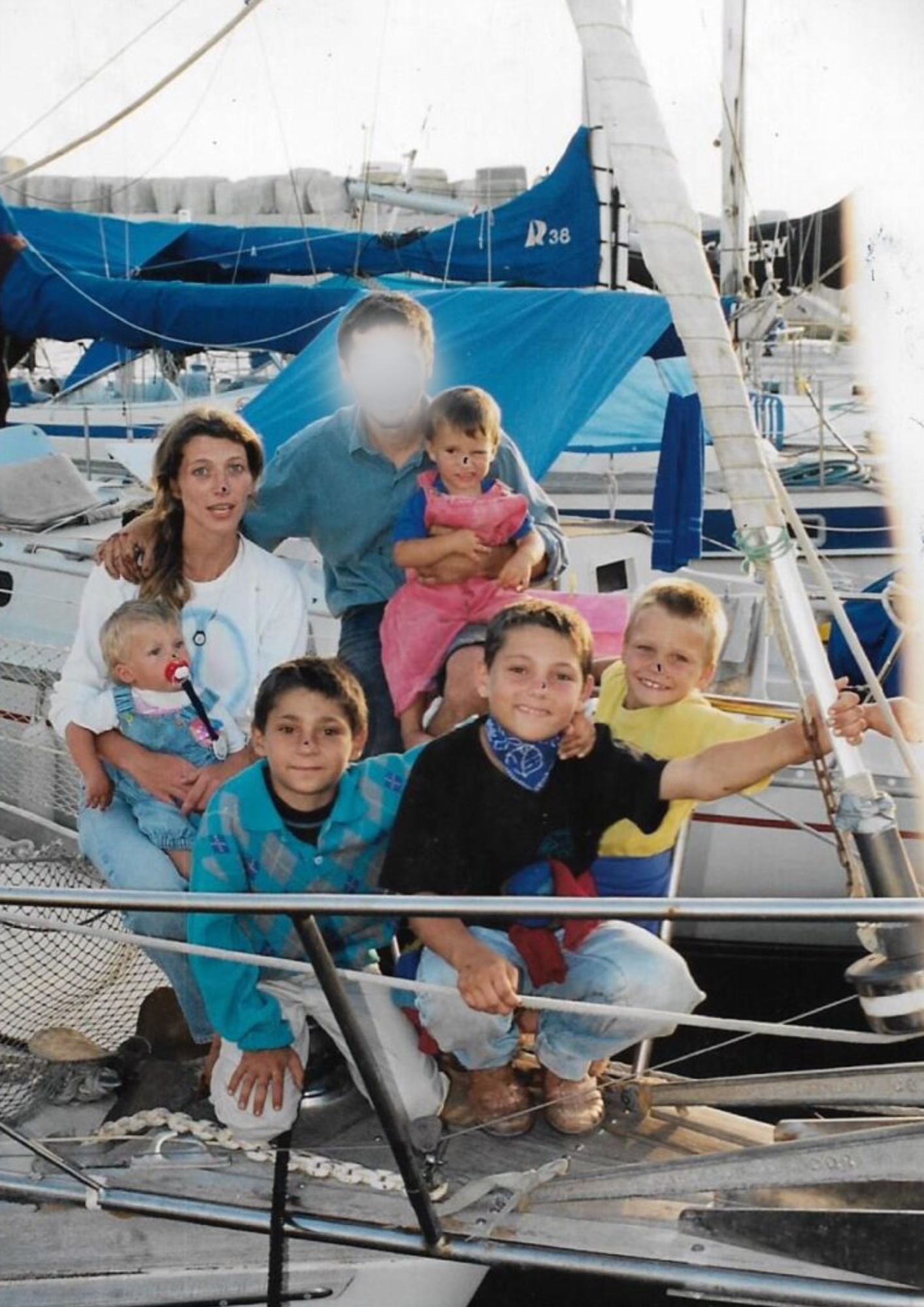 Familie von Laura Timm auf einem Segelboot